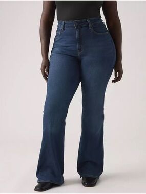 Levi’s 726 High Rise Flare Jeans – W32 L32 – Dark Wash